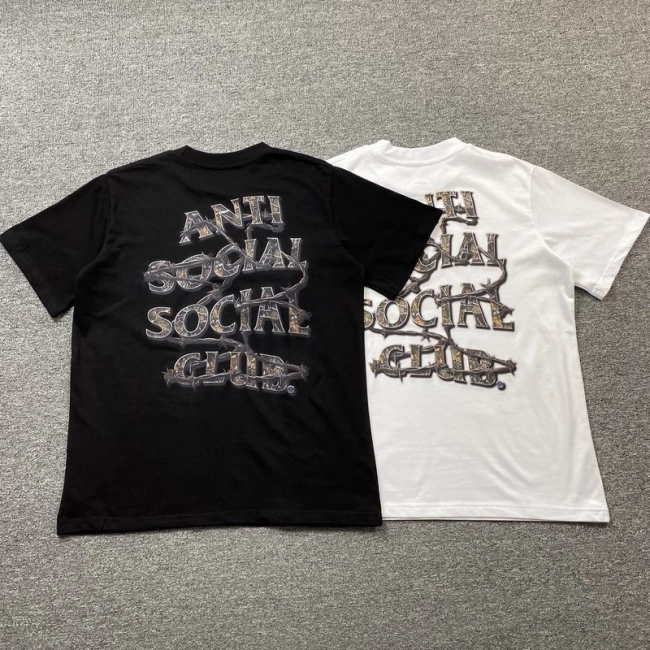 ANTI SOCIAL SOCIAL CLUB T-shirt