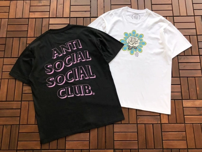 ANTI SOCIAL SOCIAL CLUB T-Shirt