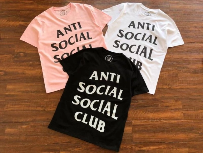 ANTI SOCIAL SOCIAL CLUB T-Shirt