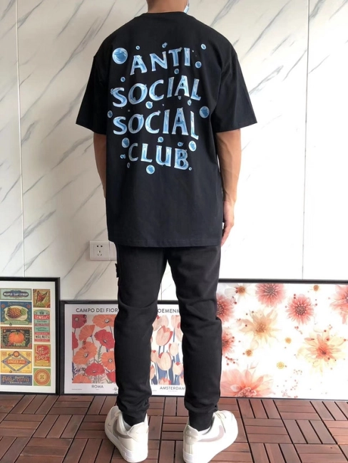 ANTI SOCIAL SOCIAL CLUB T-Shirt