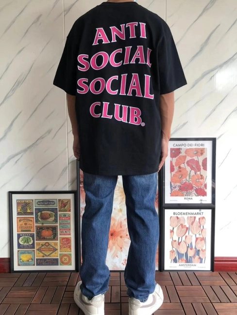 ANTI SOCIAL SOCIAL CLUB T-Shirt