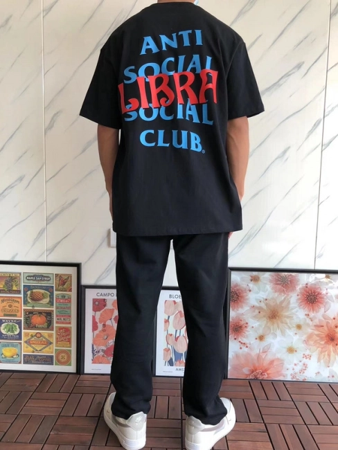 ANTI SOCIAL SOCIAL CLUB T-Shirt