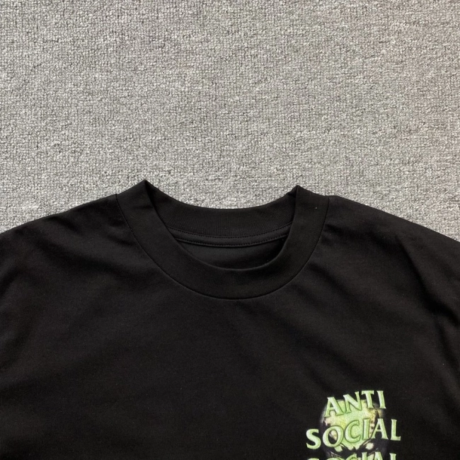 ANTI SOCIAL SOCIAL CLUB T-shirt