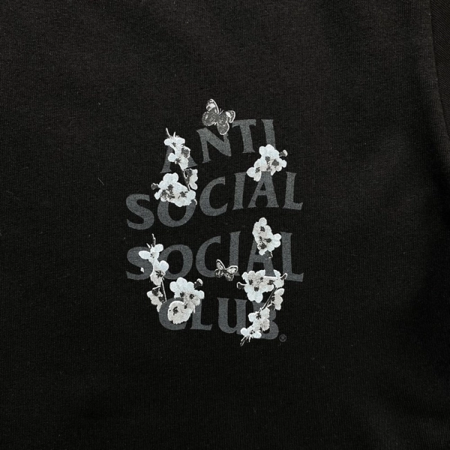 ANTI SOCIAL SOCIAL CLUB T-shirt