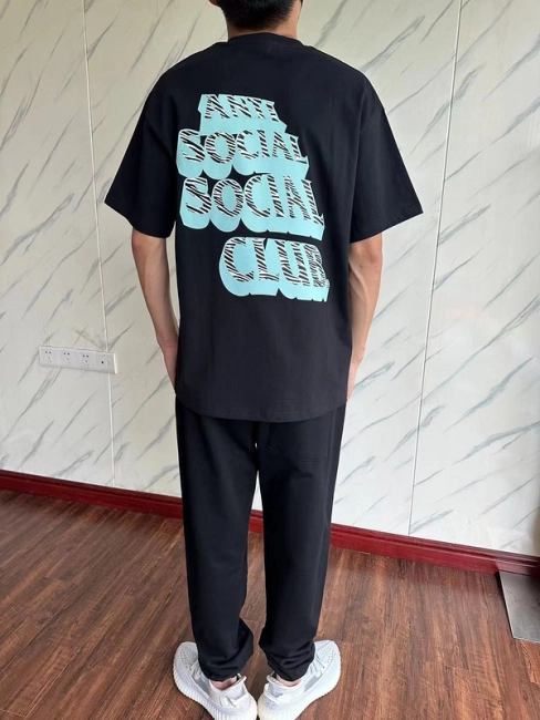 ANTI SOCIAL SOCIAL CLUB T-Shirt