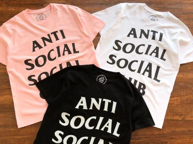 ANTI SOCIAL SOCIAL CLUB T-Shirt