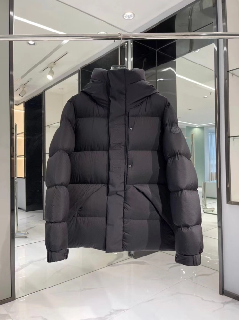 Moncler Madeira puffer jacket