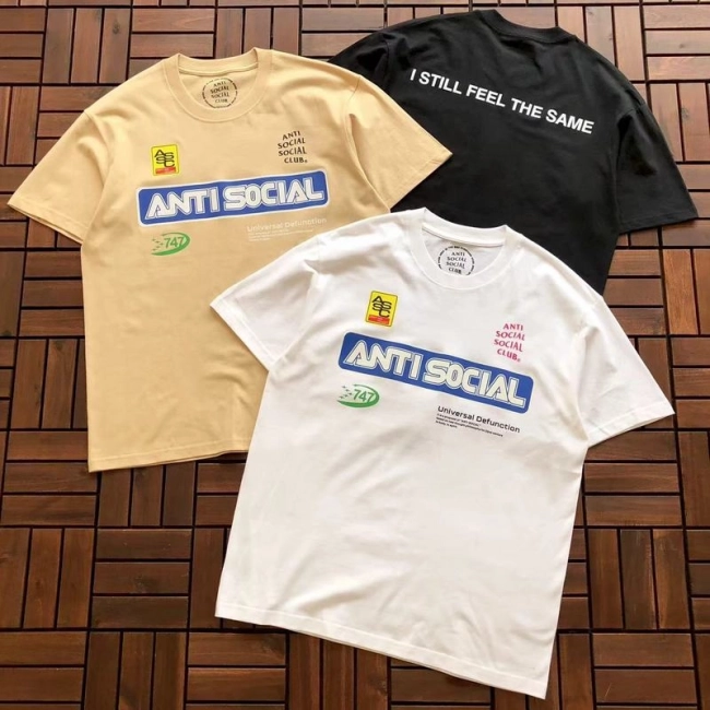 ANTI SOCIAL SOCIAL CLUB T-Shirt