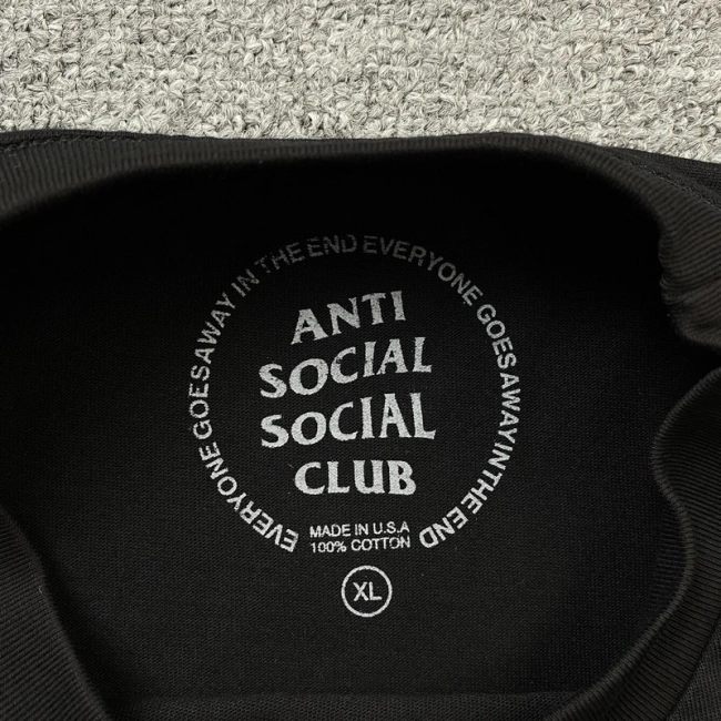 ANTI SOCIAL SOCIAL CLUB T-shirt