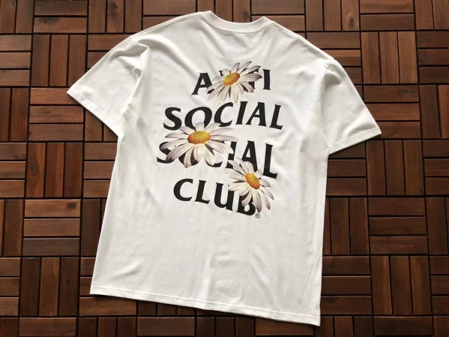 ANTI SOCIAL SOCIAL CLUB T-Shirt