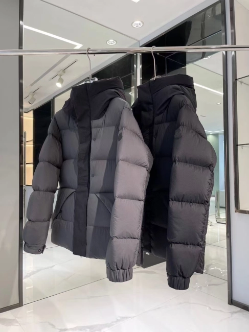 Moncler Madeira puffer jacket