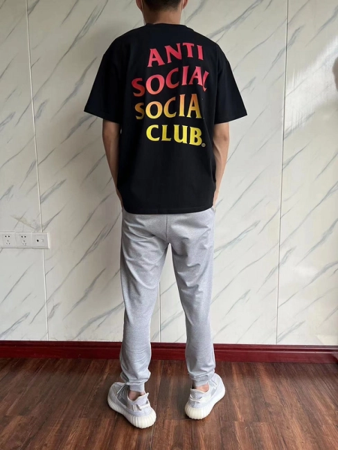 ANTI SOCIAL SOCIAL CLUB T-Shirt