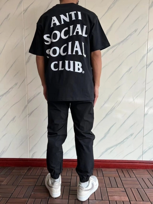 ANTI SOCIAL SOCIAL CLUB T-Shirt