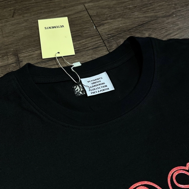 Vetements Very Expensive T-Shirt &#039;Washed Black&#039;