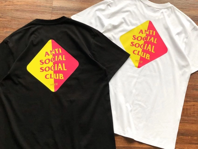 ANTI SOCIAL SOCIAL CLUB T-Shirt