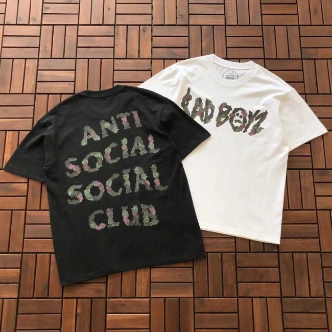 ANTI SOCIAL SOCIAL CLUB T-Shirt