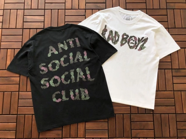 ANTI SOCIAL SOCIAL CLUB T-Shirt