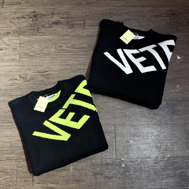 Vetements Allover Logo Knitwear