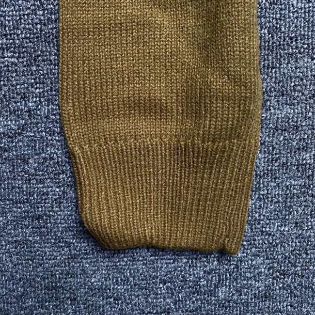 Carhartt Sweater