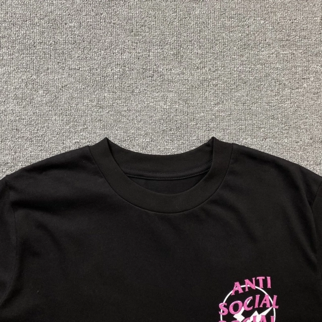 ANTI SOCIAL SOCIAL CLUB T-shirt