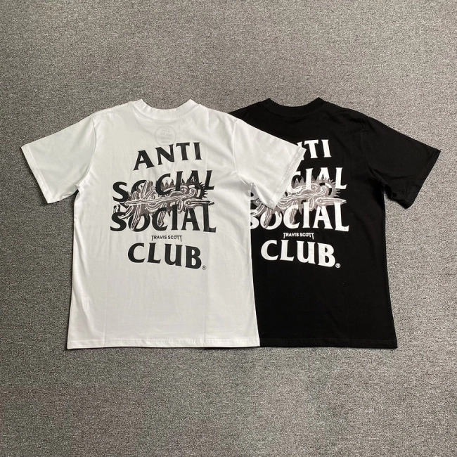 ANTI SOCIAL SOCIAL CLUB T-shirt