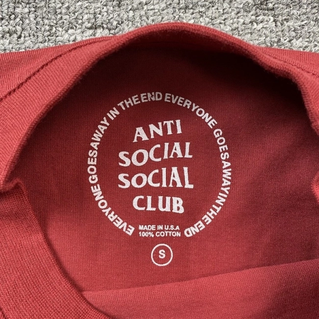 ANTI SOCIAL SOCIAL CLUB T-shirt