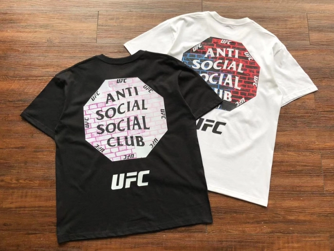 ANTI SOCIAL SOCIAL CLUB T-Shirt