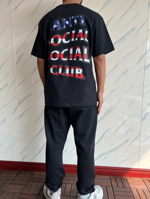 ANTI SOCIAL SOCIAL CLUB T-Shirt