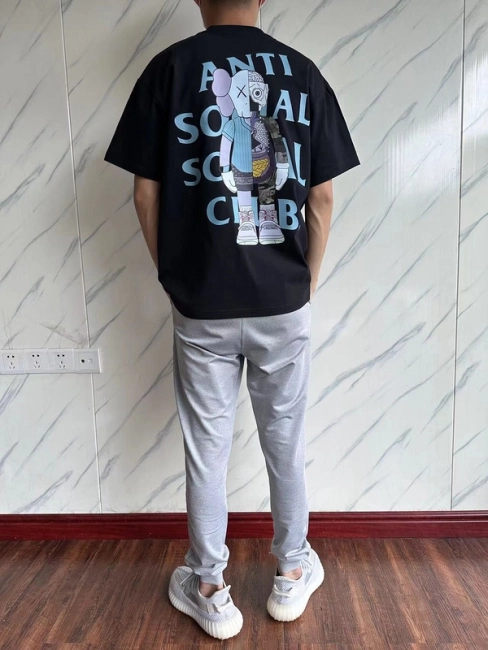 ANTI SOCIAL SOCIAL CLUB T-Shirt