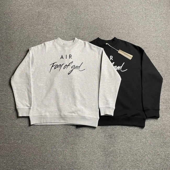 Fear of God ESSENTIALS Crewneck