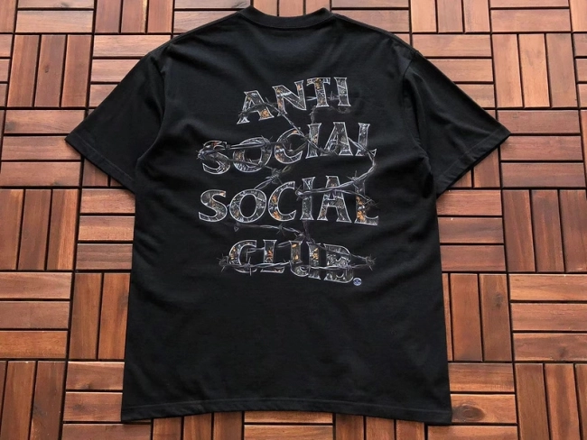 ANTI SOCIAL SOCIAL CLUB T-Shirt