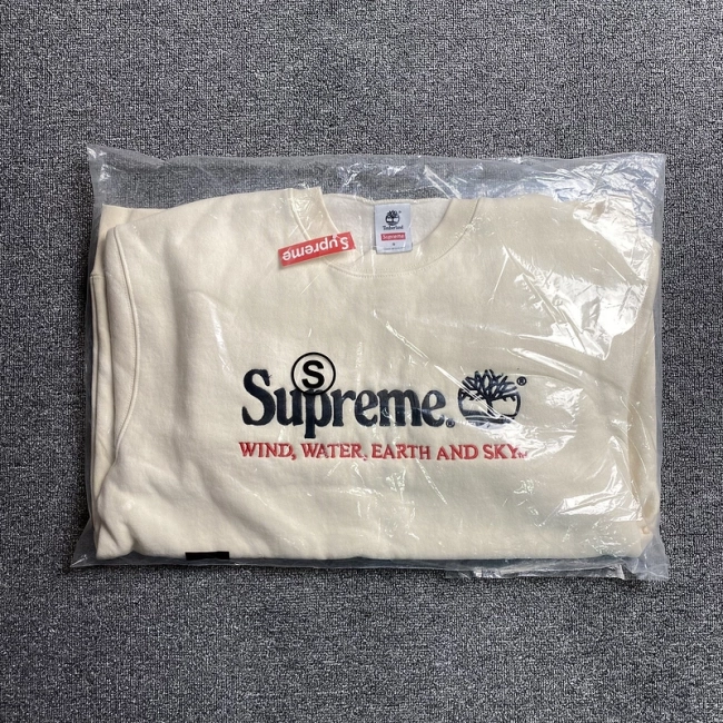 Supreme Crewneck