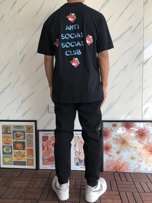 ANTI SOCIAL SOCIAL CLUB T-Shirt