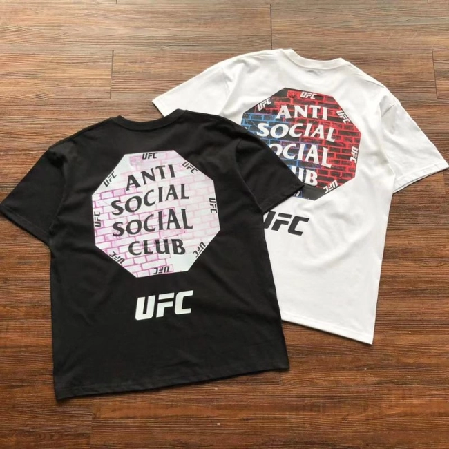 ANTI SOCIAL SOCIAL CLUB T-Shirt