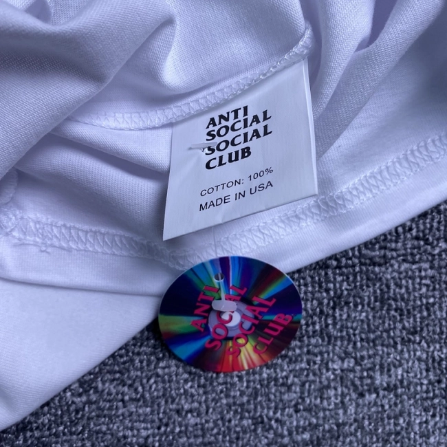 ANTI SOCIAL SOCIAL CLUB T-shirt