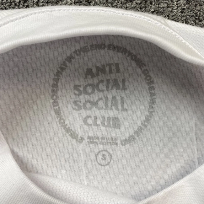 ANTI SOCIAL SOCIAL CLUB T-shirt