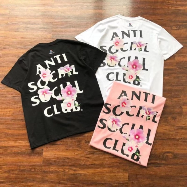 ANTI SOCIAL SOCIAL CLUB T-Shirt