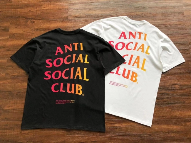 ANTI SOCIAL SOCIAL CLUB T-Shirt