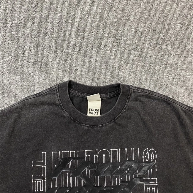 Far archive EARTH T-shirt