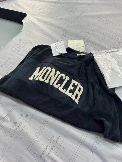 MONCLER Towel Embroidery T-shirt