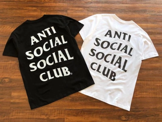 ANTI SOCIAL SOCIAL CLUB T-Shirt