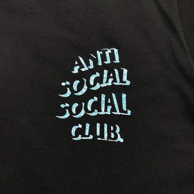 ANTI SOCIAL SOCIAL CLUB T-shirt