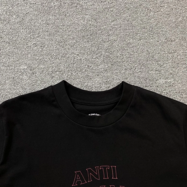 ANTI SOCIAL SOCIAL CLUB T-shirt