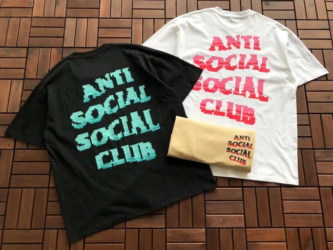 ANTI SOCIAL SOCIAL CLUB T-Shirt