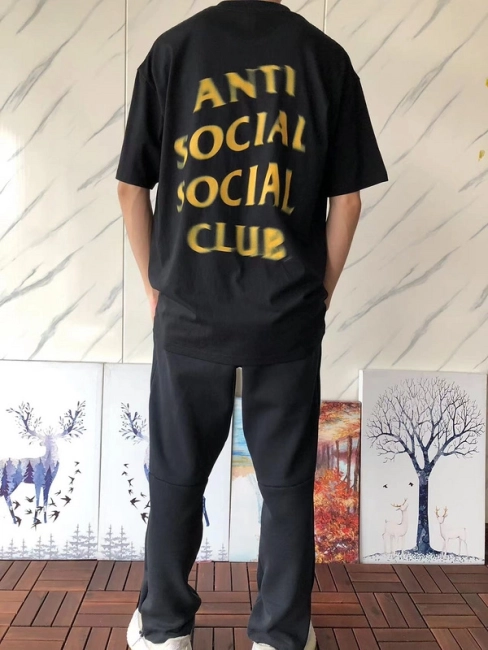 ANTI SOCIAL SOCIAL CLUB T-Shirt