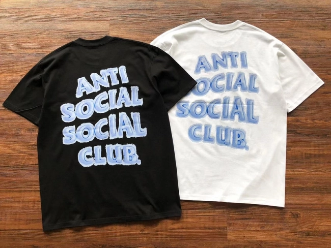 ANTI SOCIAL SOCIAL CLUB T-Shirt