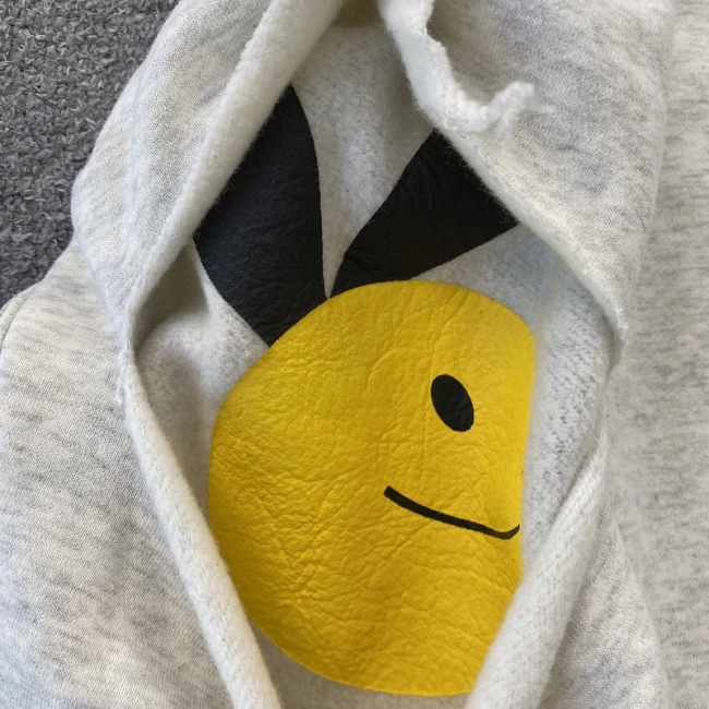 KAPITAL Smile Patch Reversible Crewneck