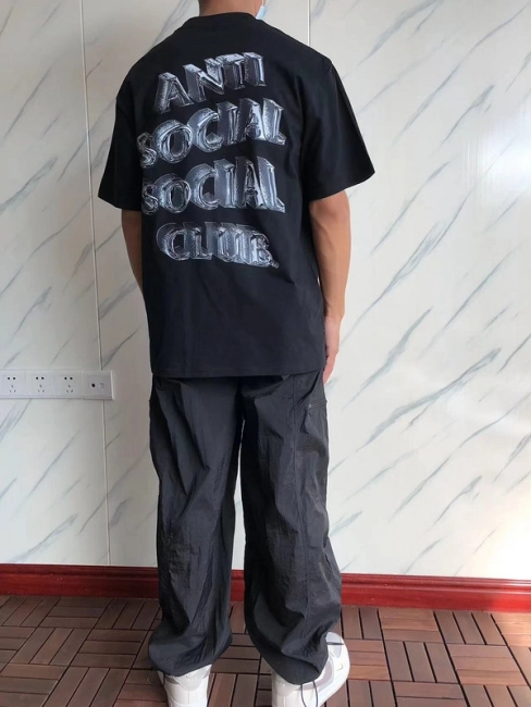 ANTI SOCIAL SOCIAL CLUB T-Shirt