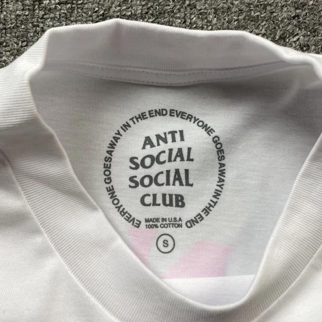 ANTI SOCIAL SOCIAL CLUB T-shirt