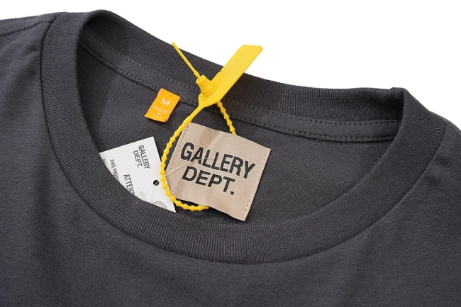 GALLERY DEPT. Letter Print Long Sleeve Tee